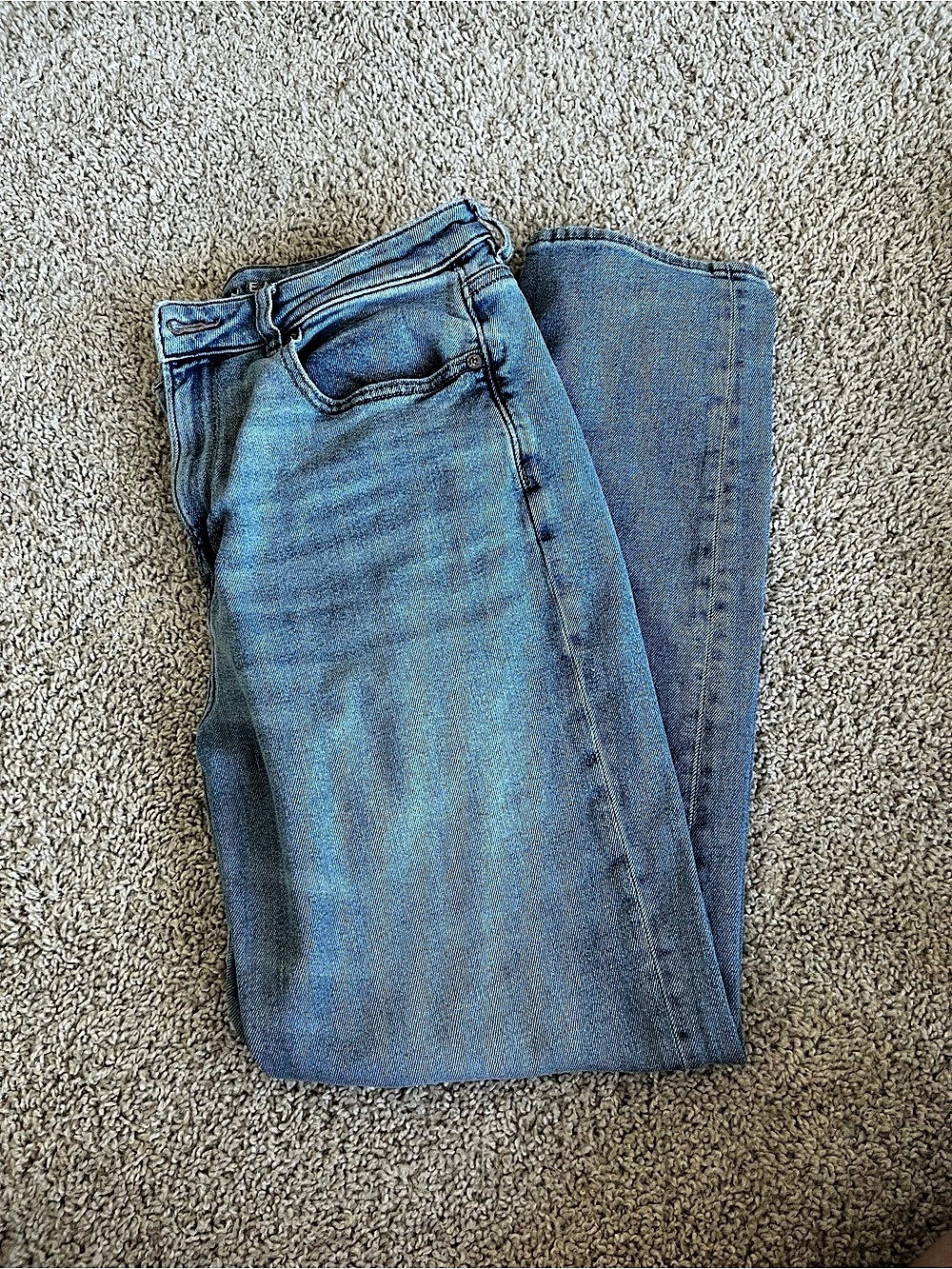 American Eagle Stretch Mom Jeans